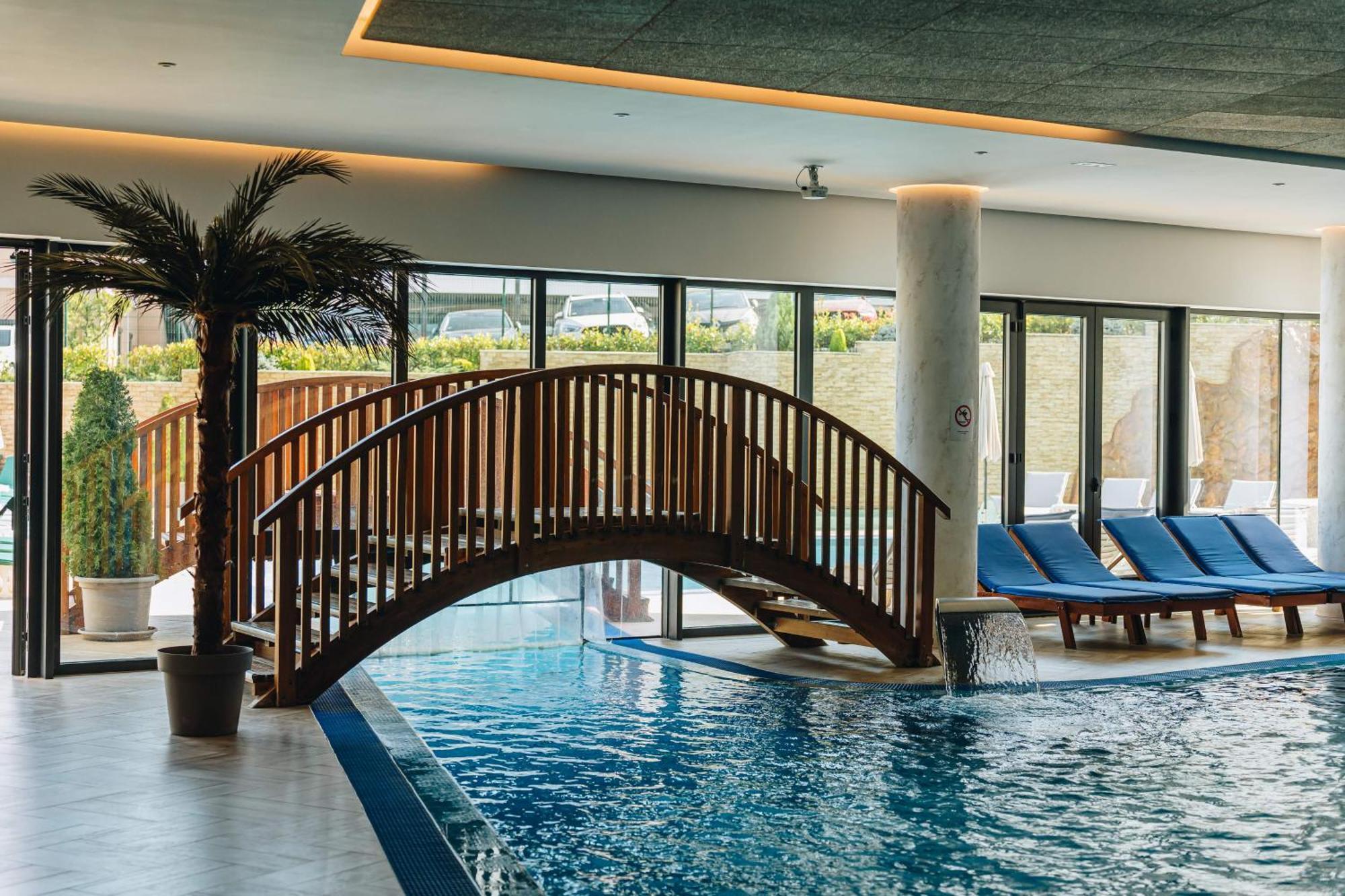 Hotel Tonanti Врнячка-Баня Екстер'єр фото